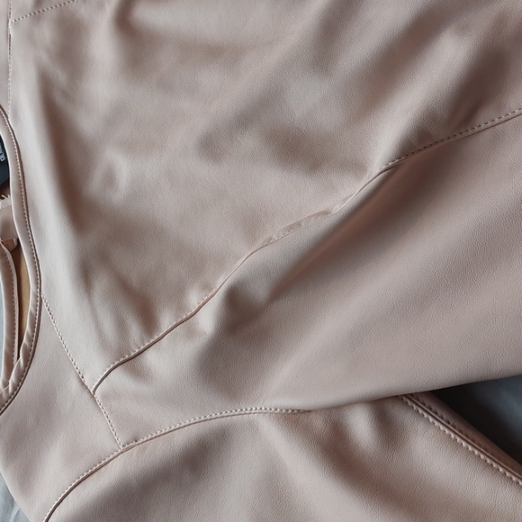 DENNIS BASSO faux leather like new pink top, 10-14 - Picture 2 of 15